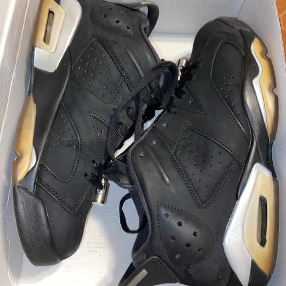 Jordan 11 low chrome